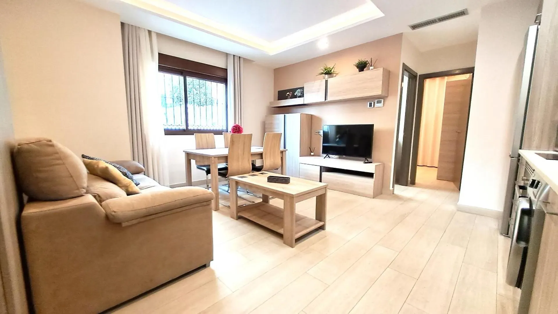Apartamentos Vacionales Joctis, Bajo A Fuengirola