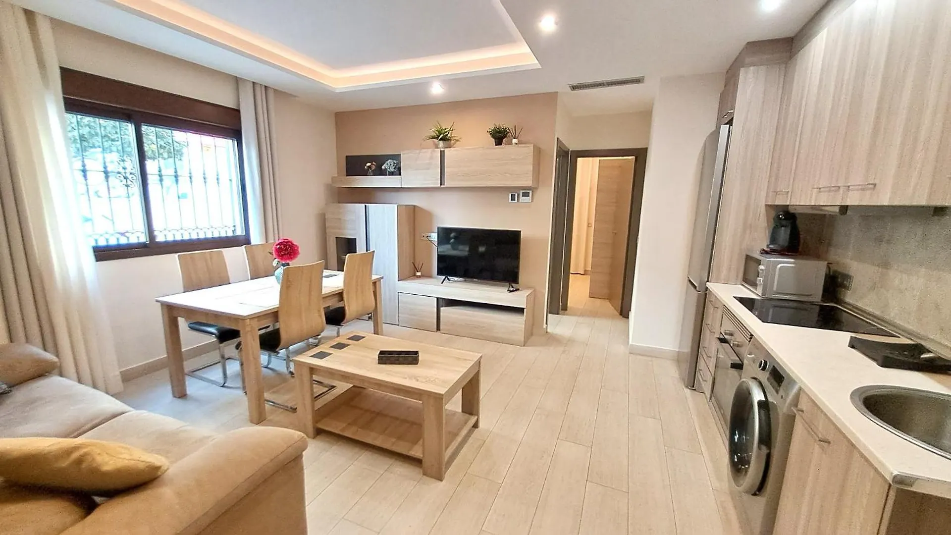 Apartamentos Vacacionales Joctis, Bajo A Fuengirola